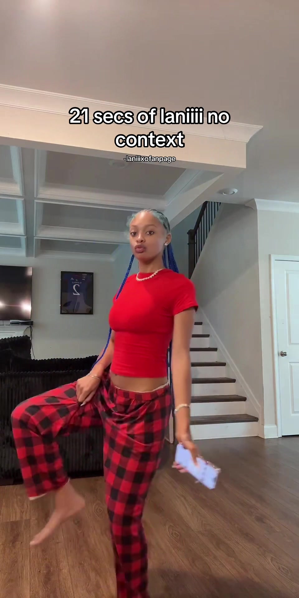 @Laniiixo