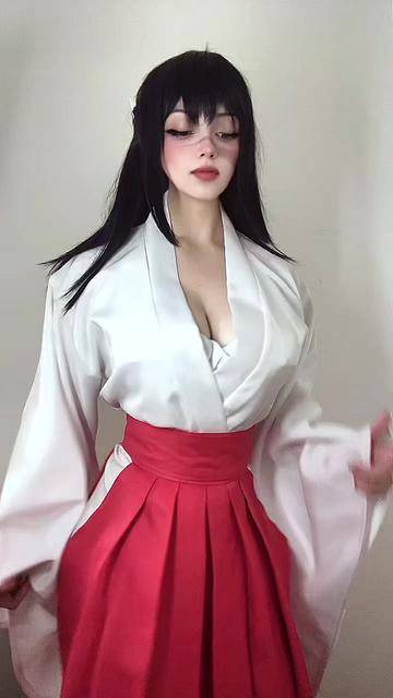 @evelinaava