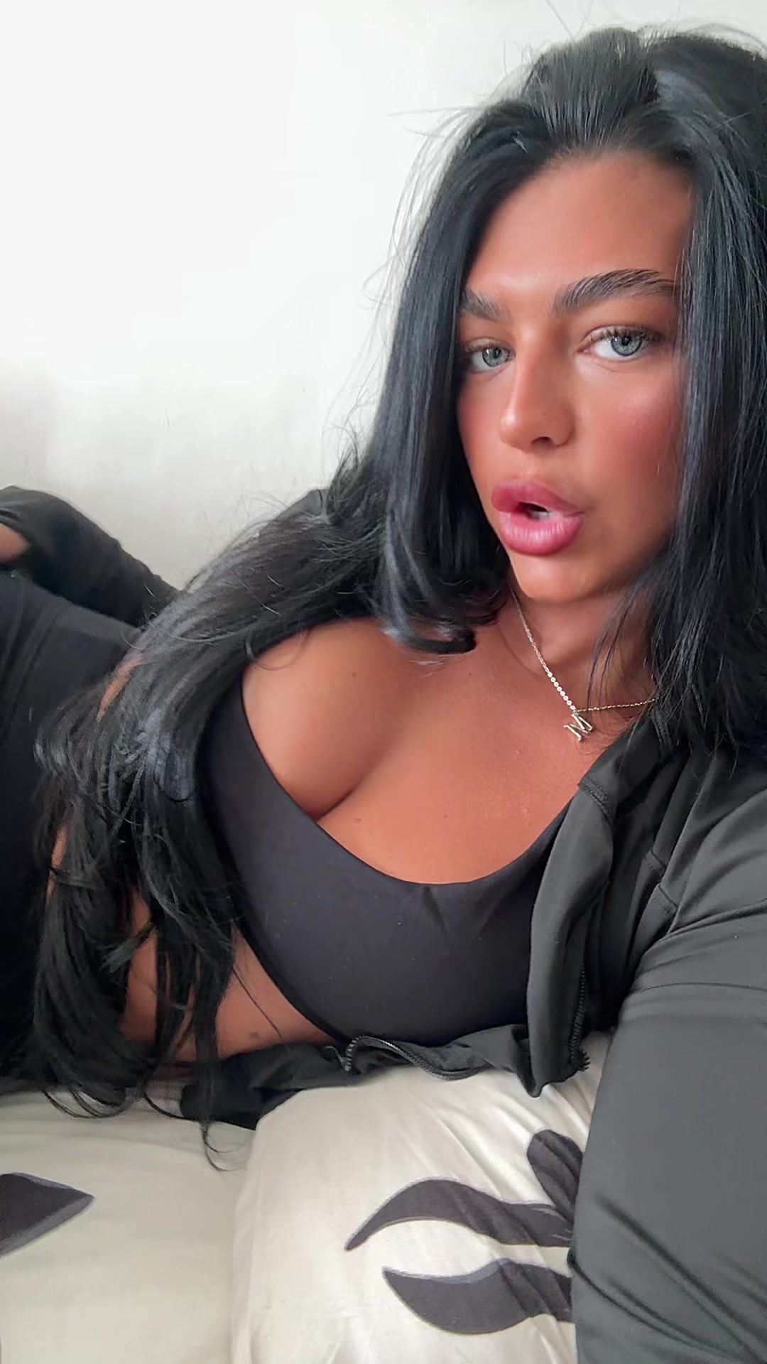 @demiheffron