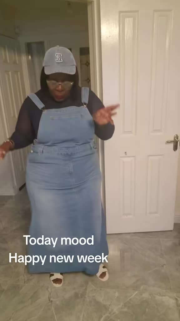 @EBONY FASHIONISTA