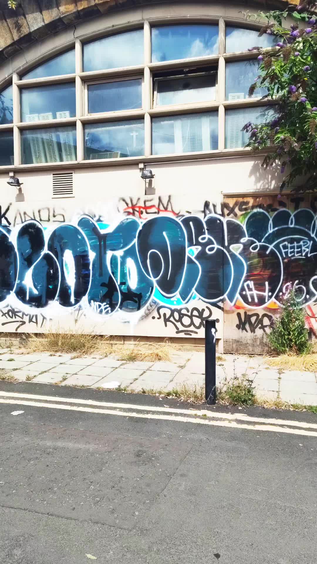 @graffitiwanderlust