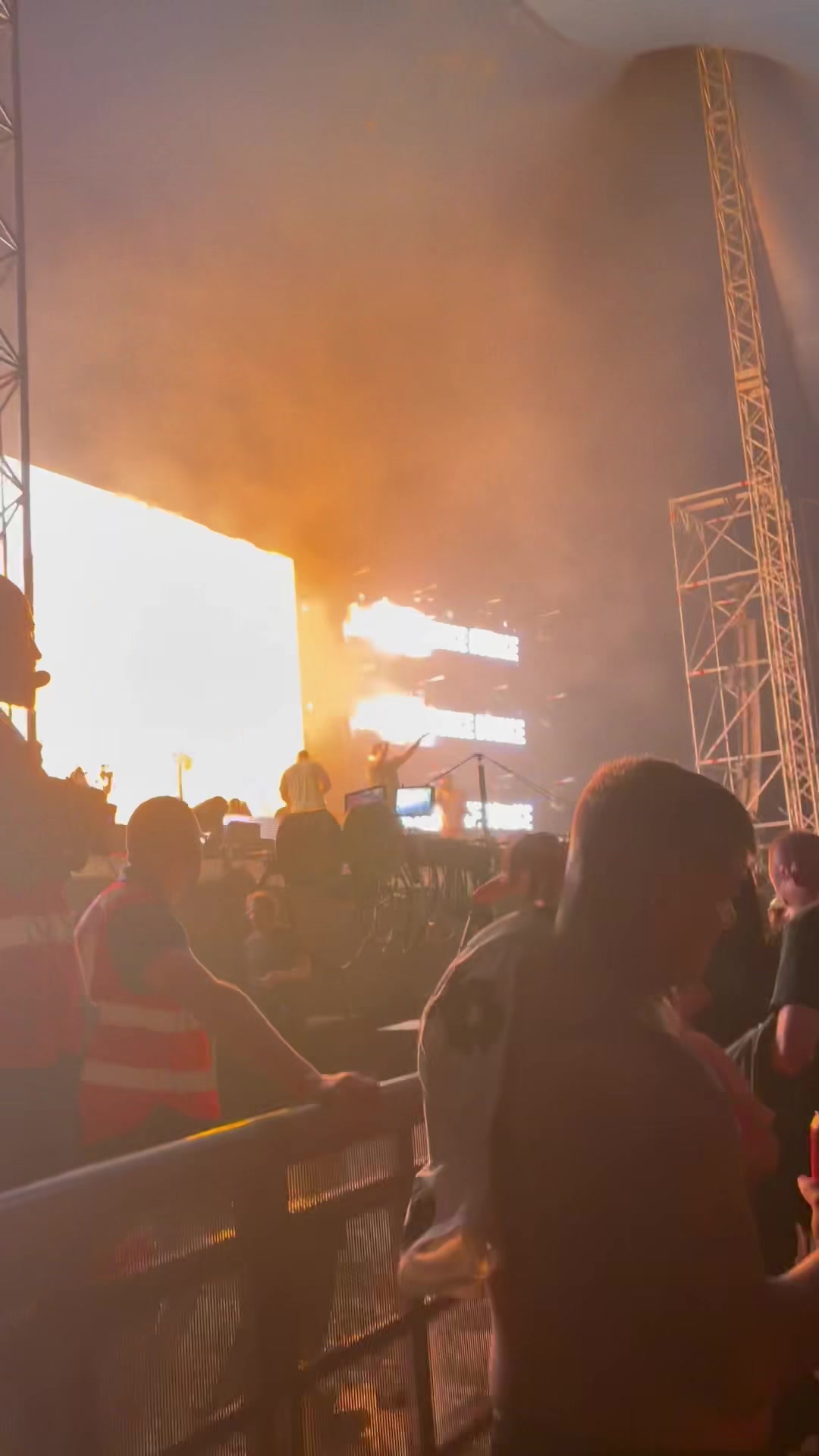 @🏴RaverRascal💃🍁