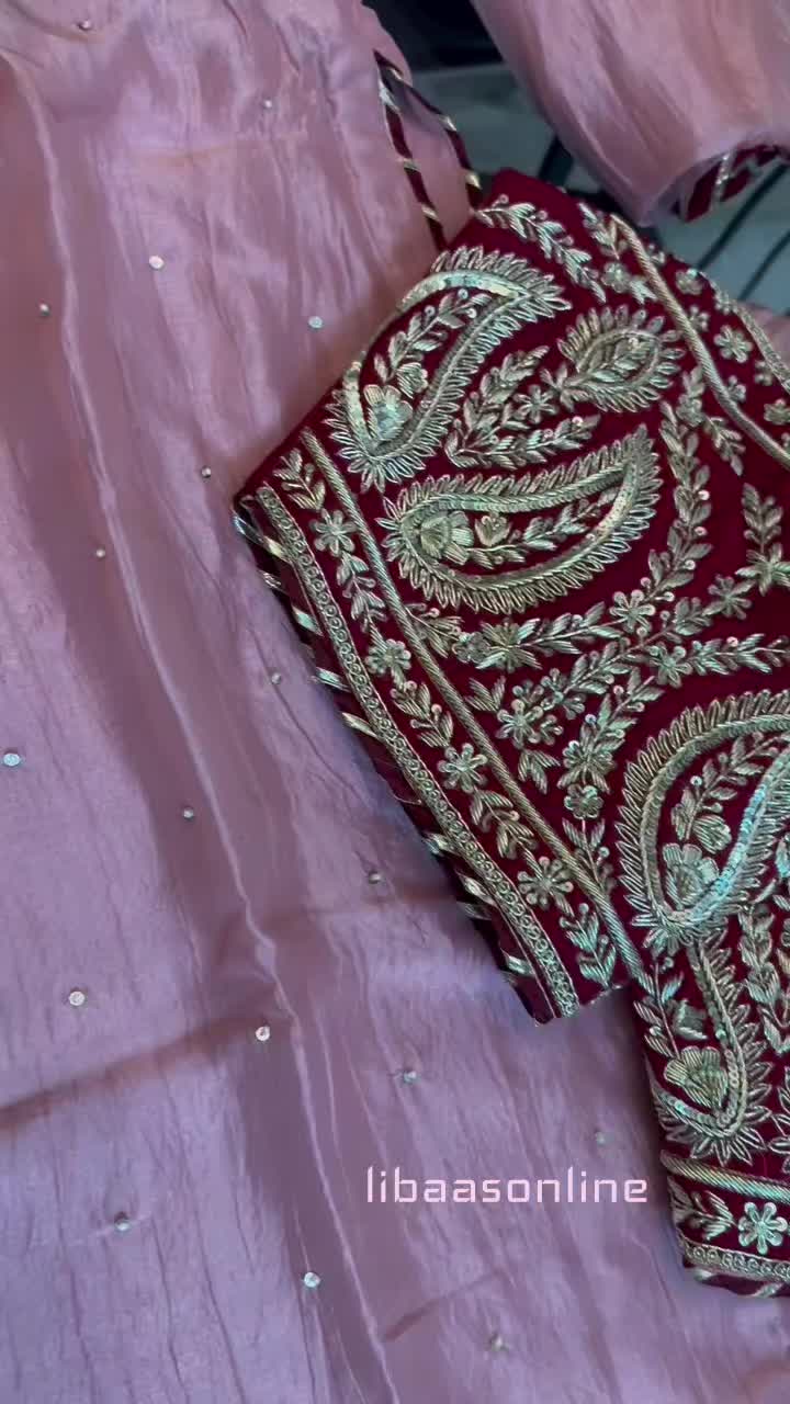 @ਲਿਬਾਸ by ਕੌਰ