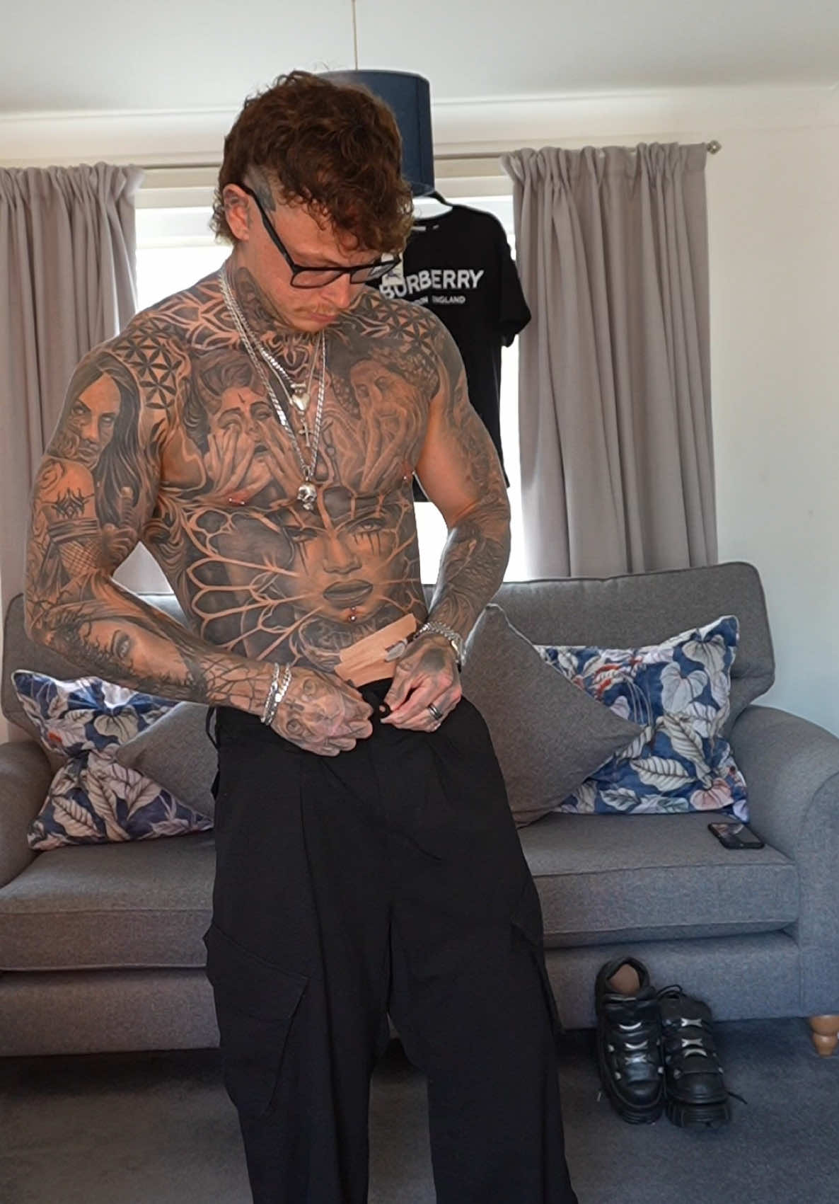 @Alister Sixx 🖤🦇