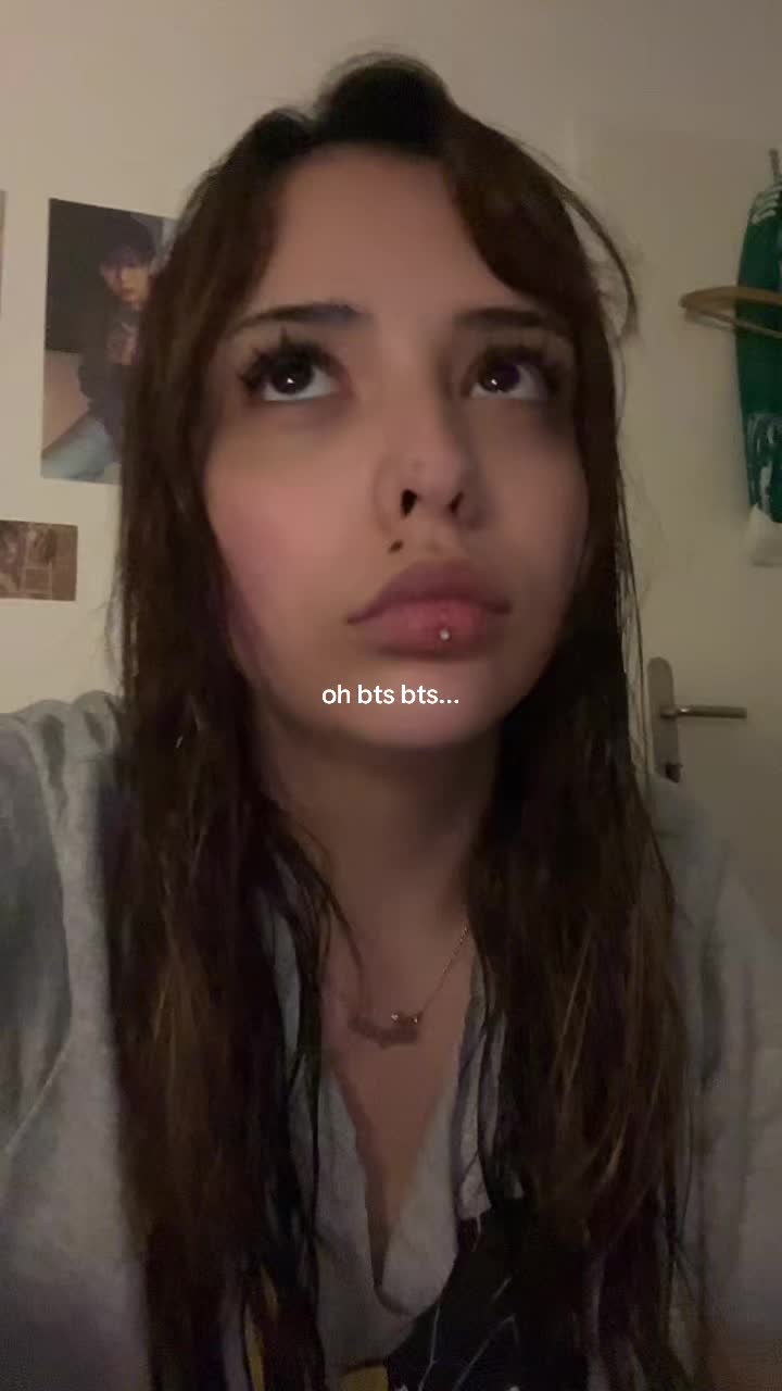 @yara | seeing ur mom😒 ⟭⟬⁷!!
