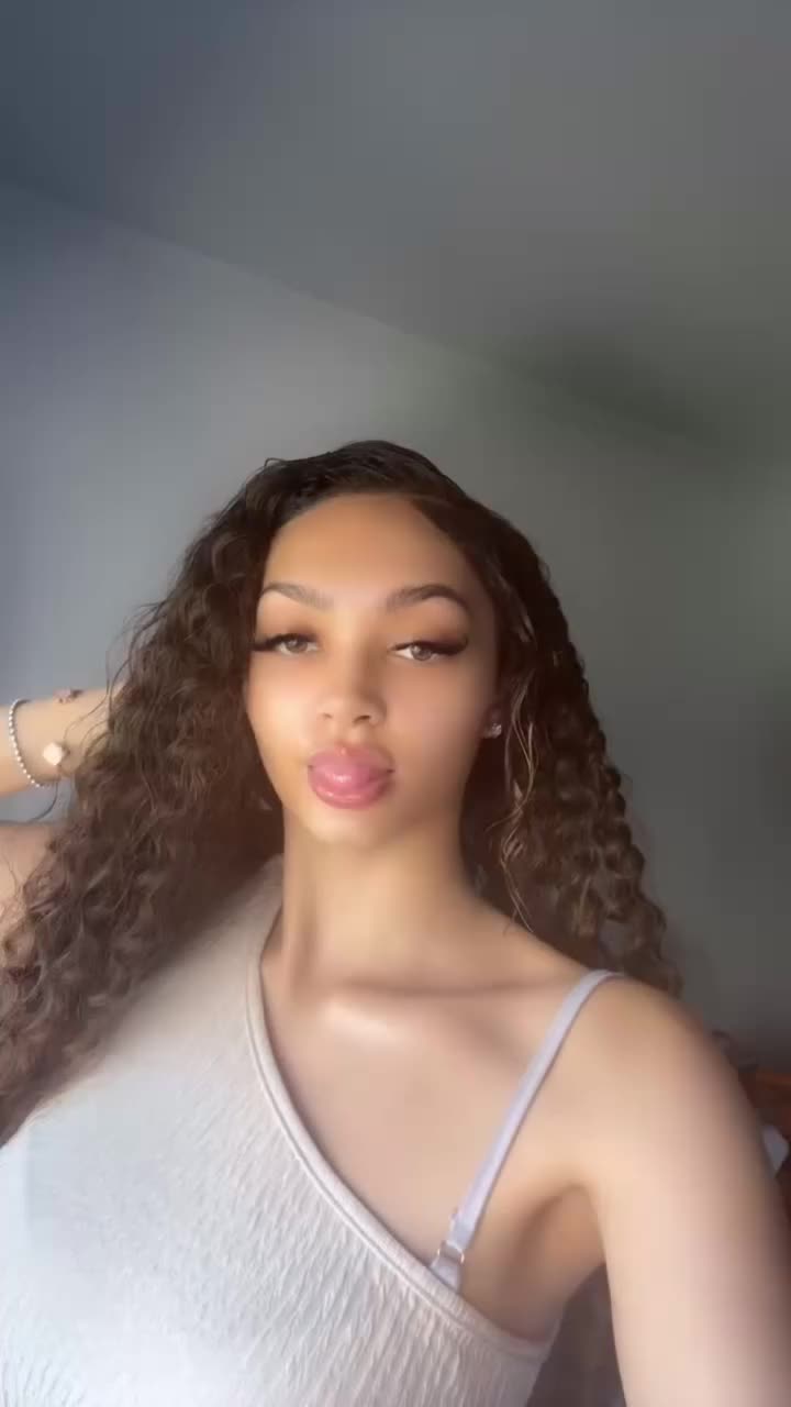 @nadia