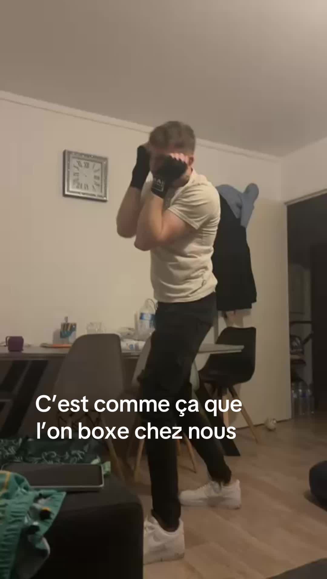 @Jason Érronix Holmaert