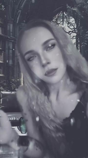 @Ice Queen Bitch 💋