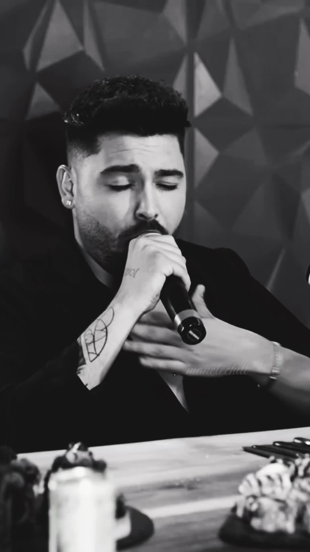 @𝙈𝙖𝙣𝙚𝙡𝙚𝘾𝙝𝙞𝙡𝙡