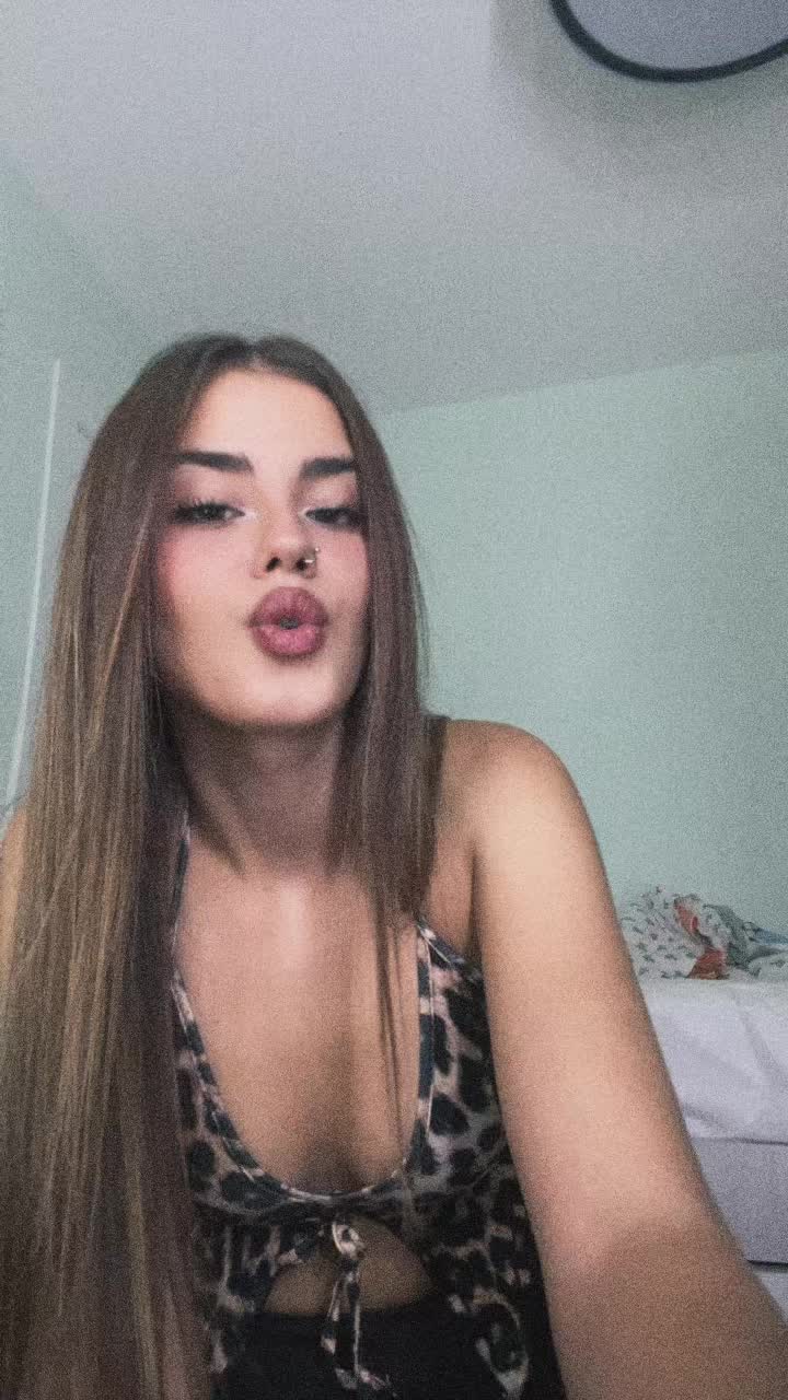 @isabeel
