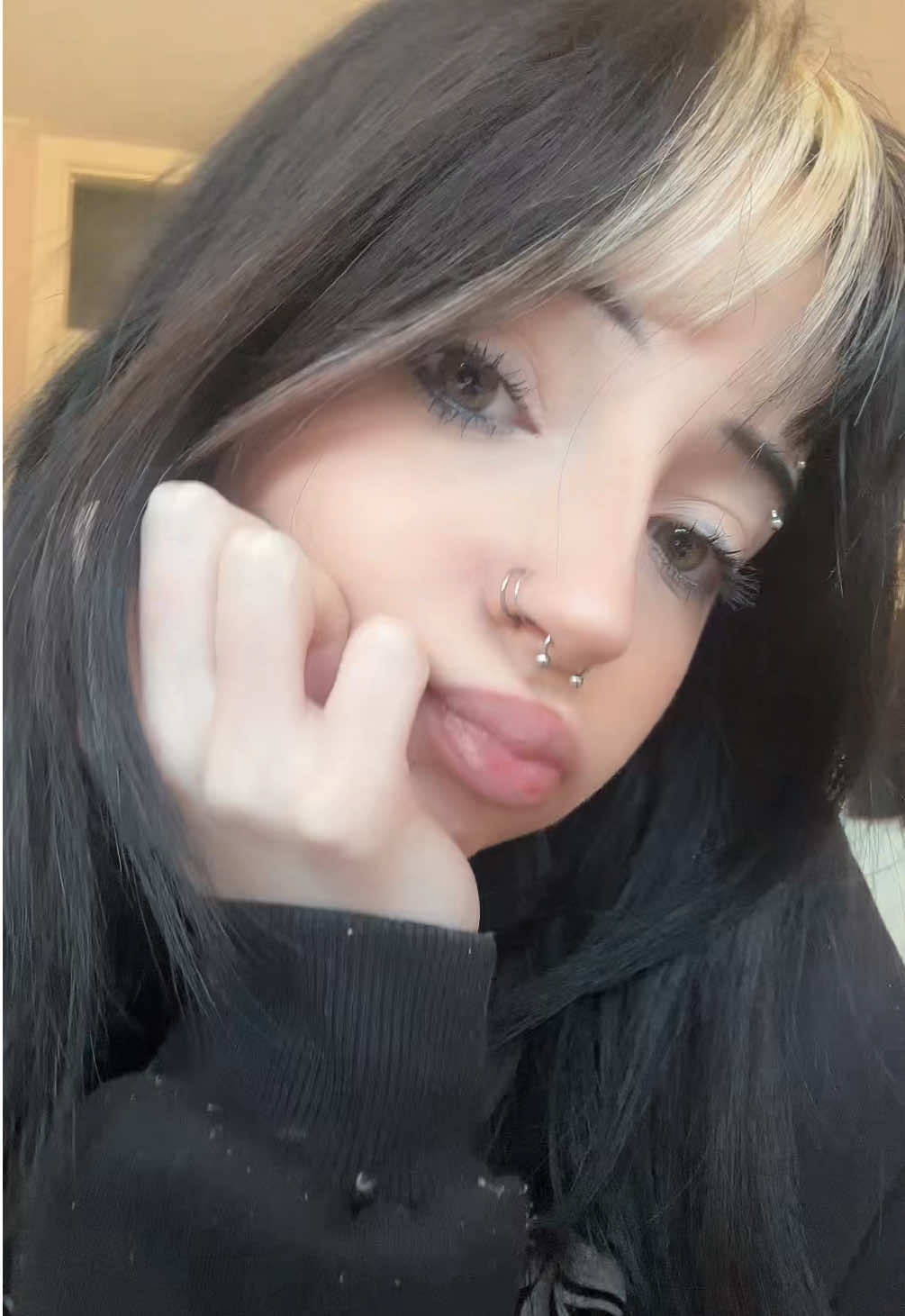 @scarletdoescosplay