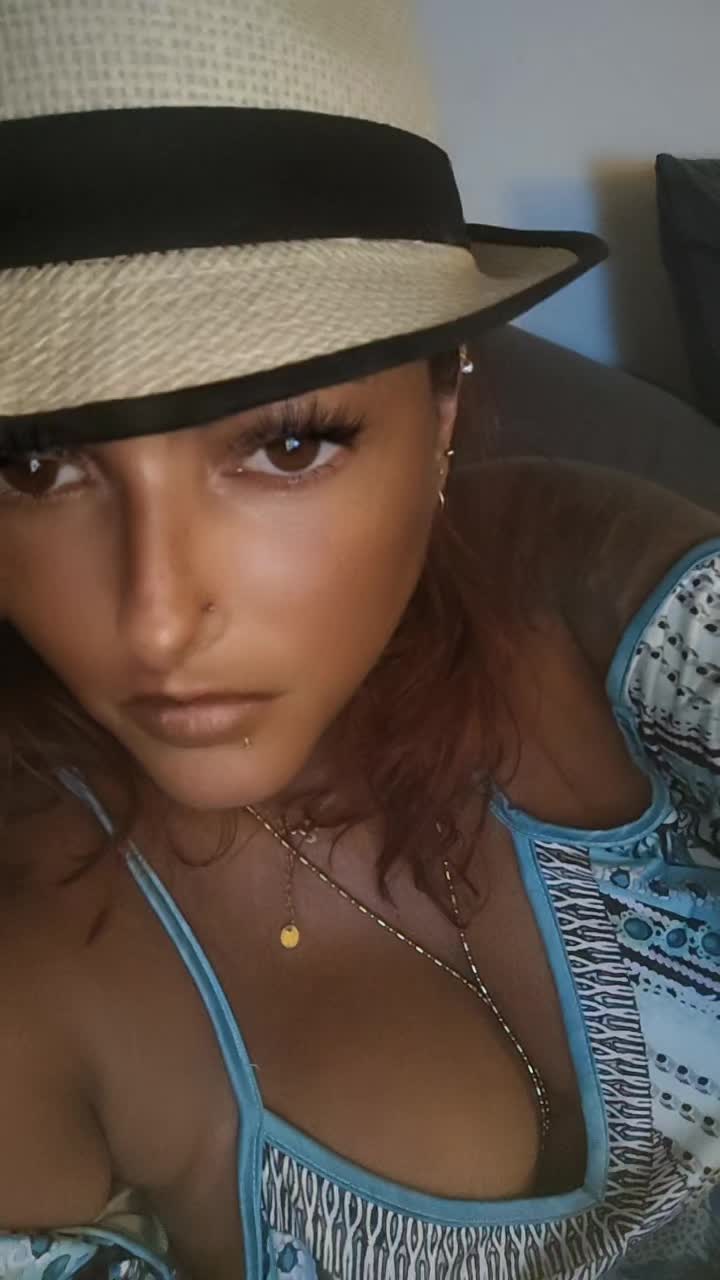 @Ladybabouille33