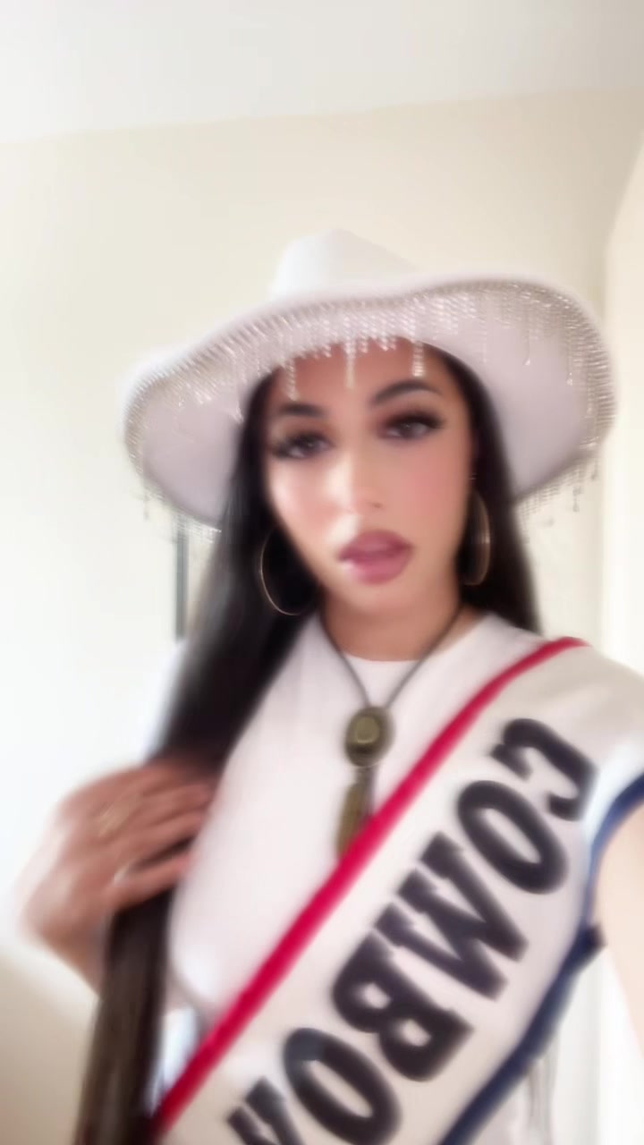 @Na🐝ha