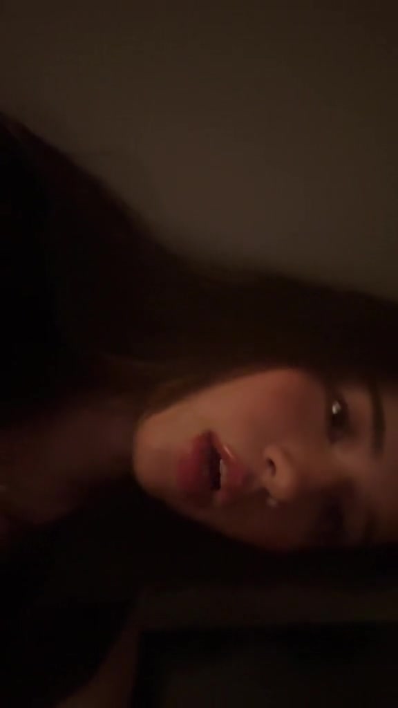 @christine_