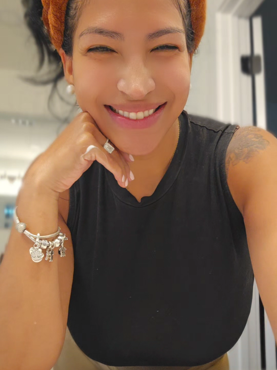 @Valeria Flores