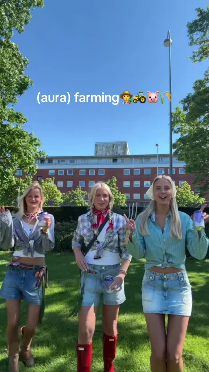 @Isabella Juhl