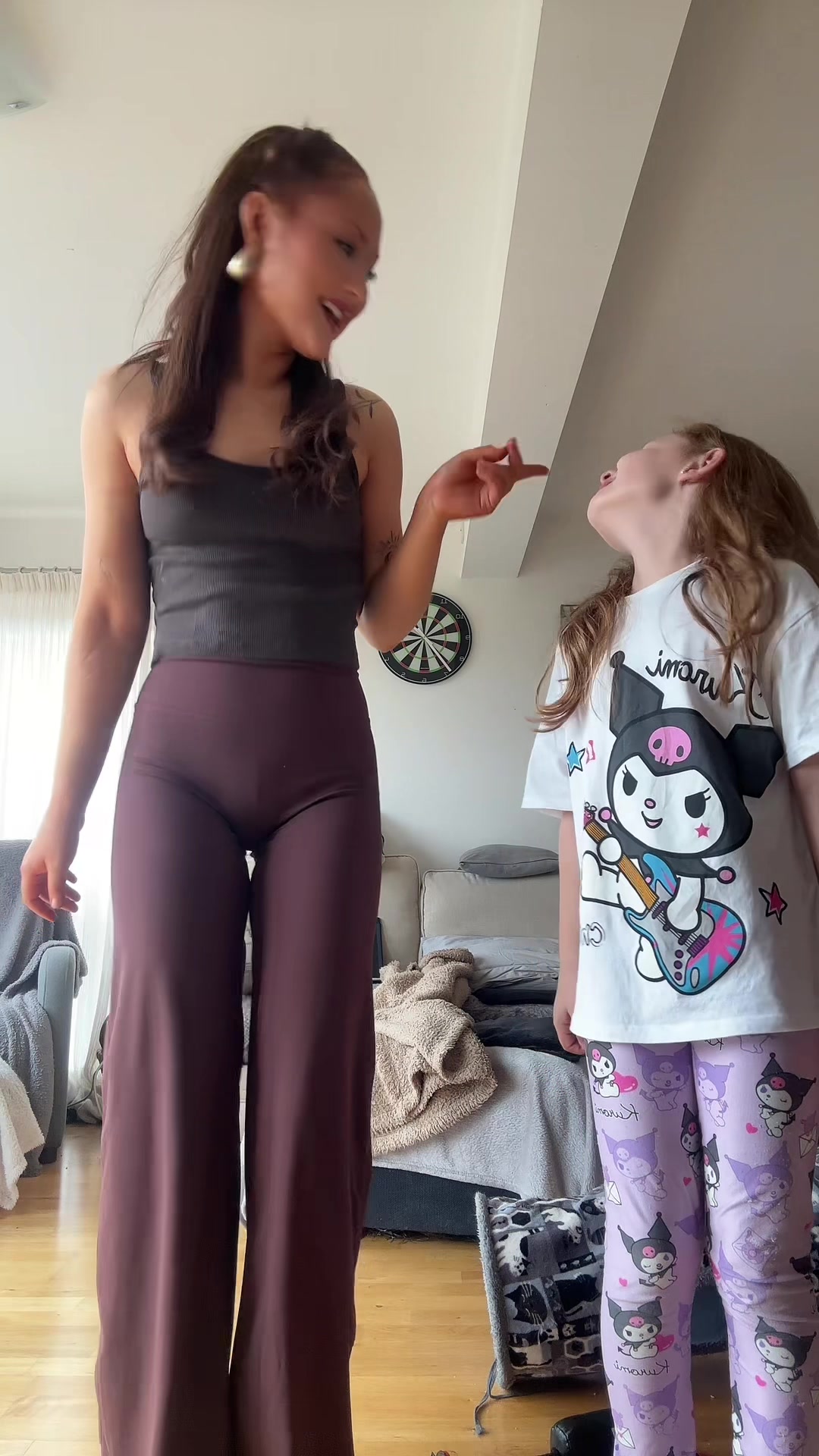 @elliespofforth