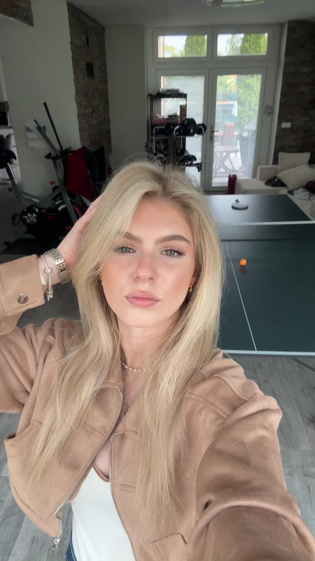 @__holubova__