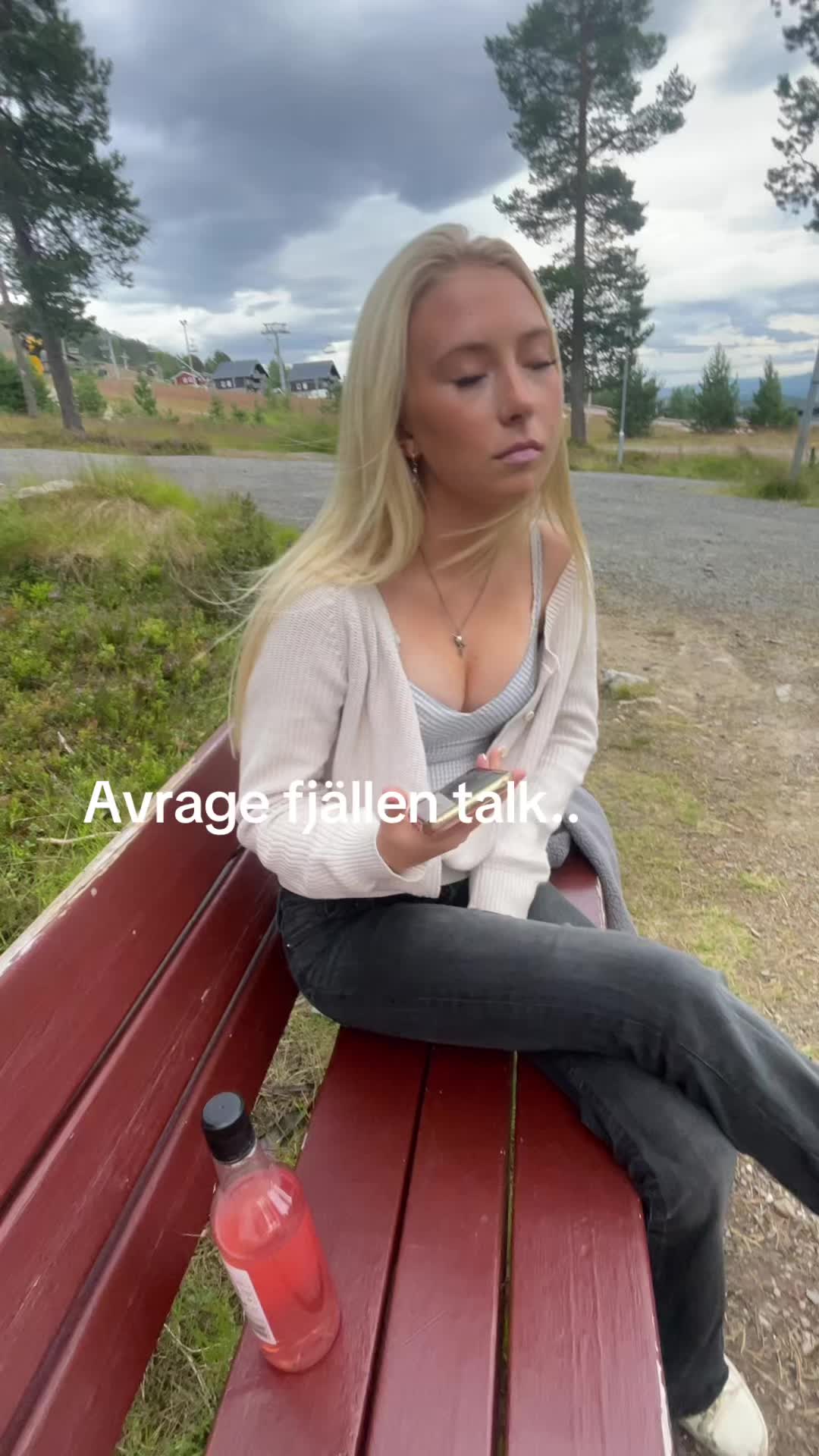 @user1678903305