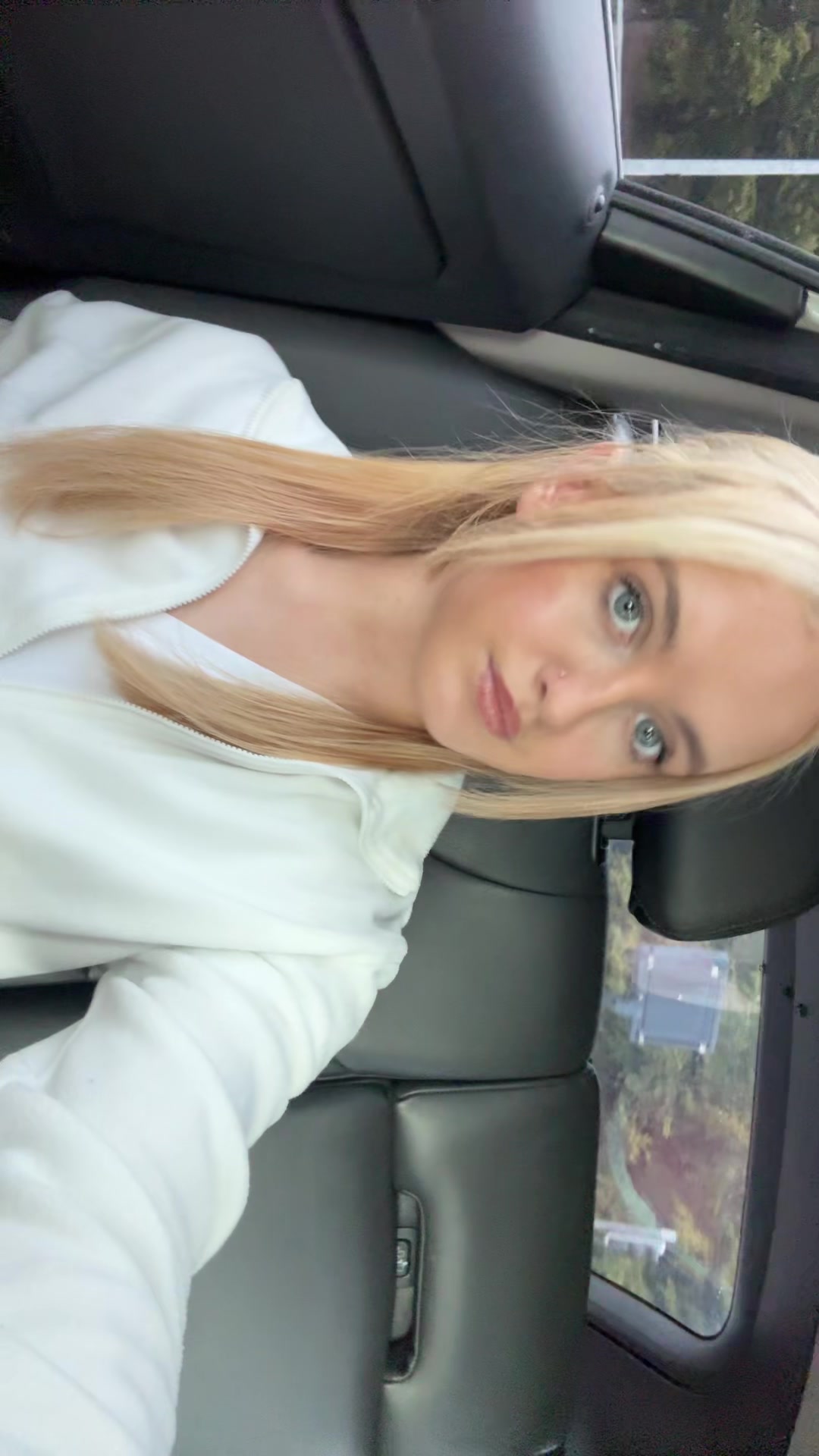 @x.emma.x