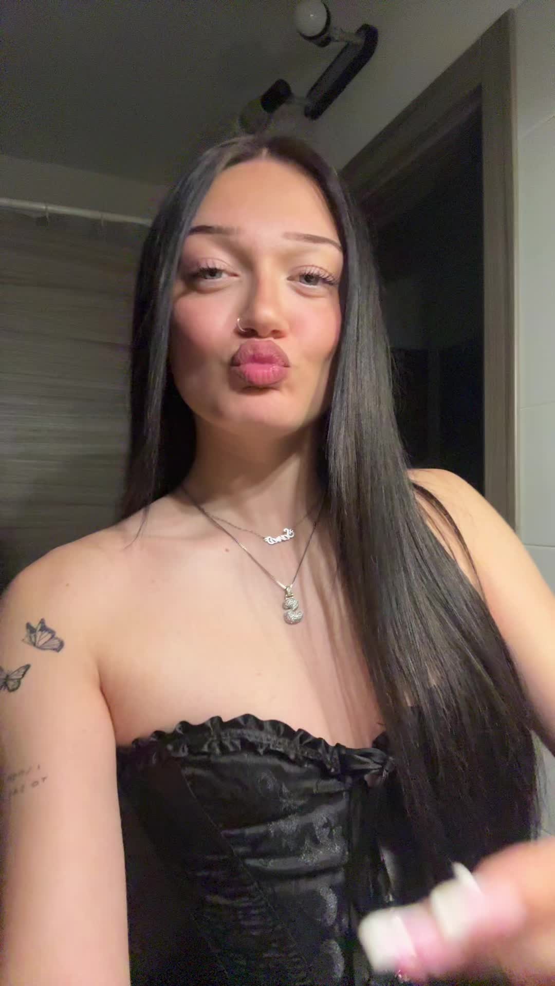 @stillthatsara