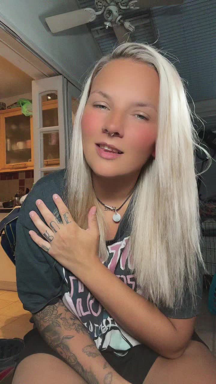 @Niuuszka🏳️&zwj;🌈