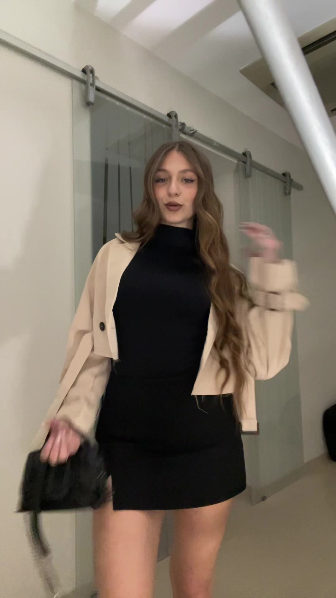 @𝟐𝟐
