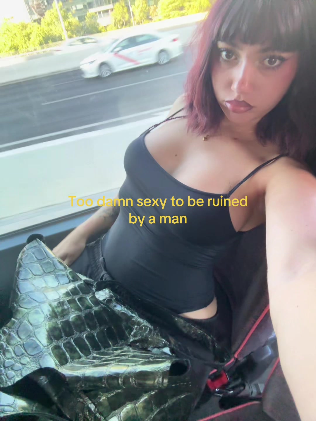 @Yasmin🇷🇴