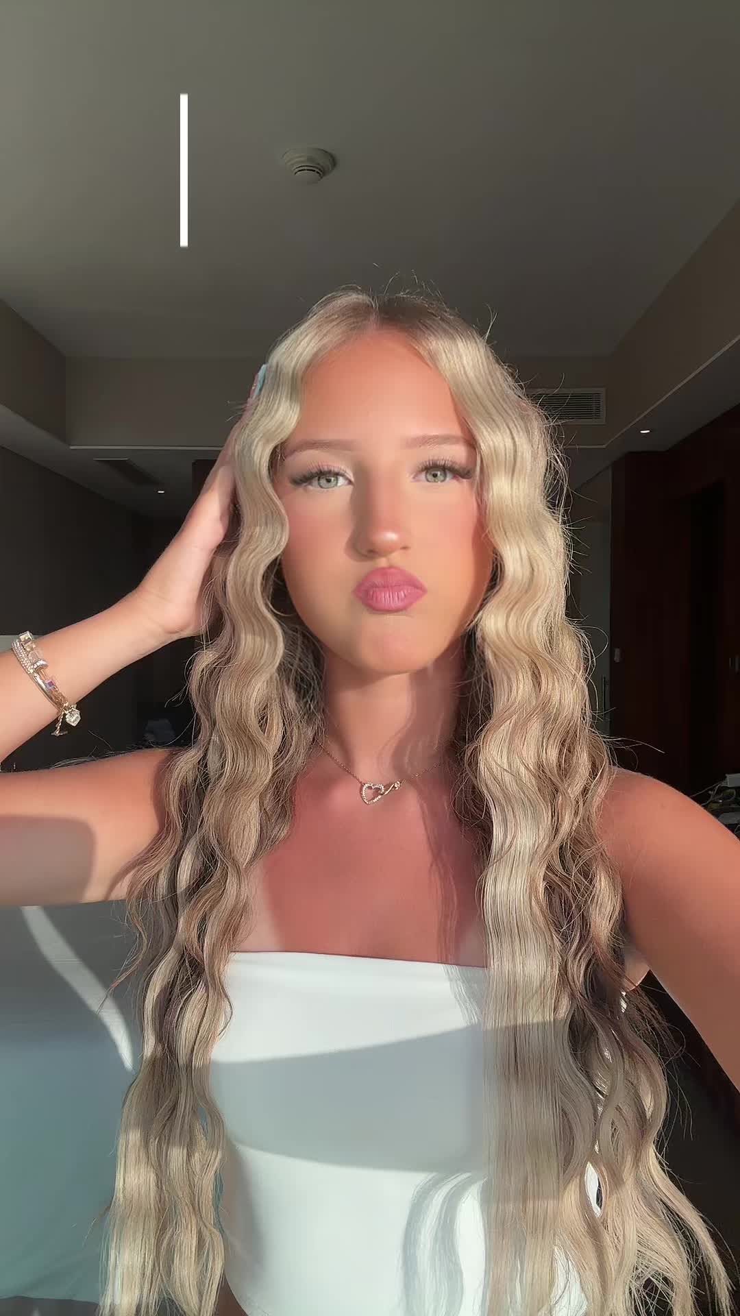 @daroczimaterika_dubai