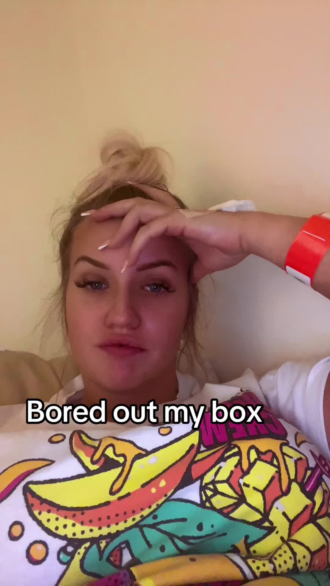 @ELLA SKUSE