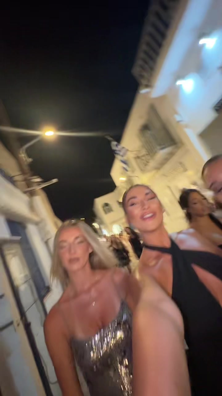 @Kellyfi