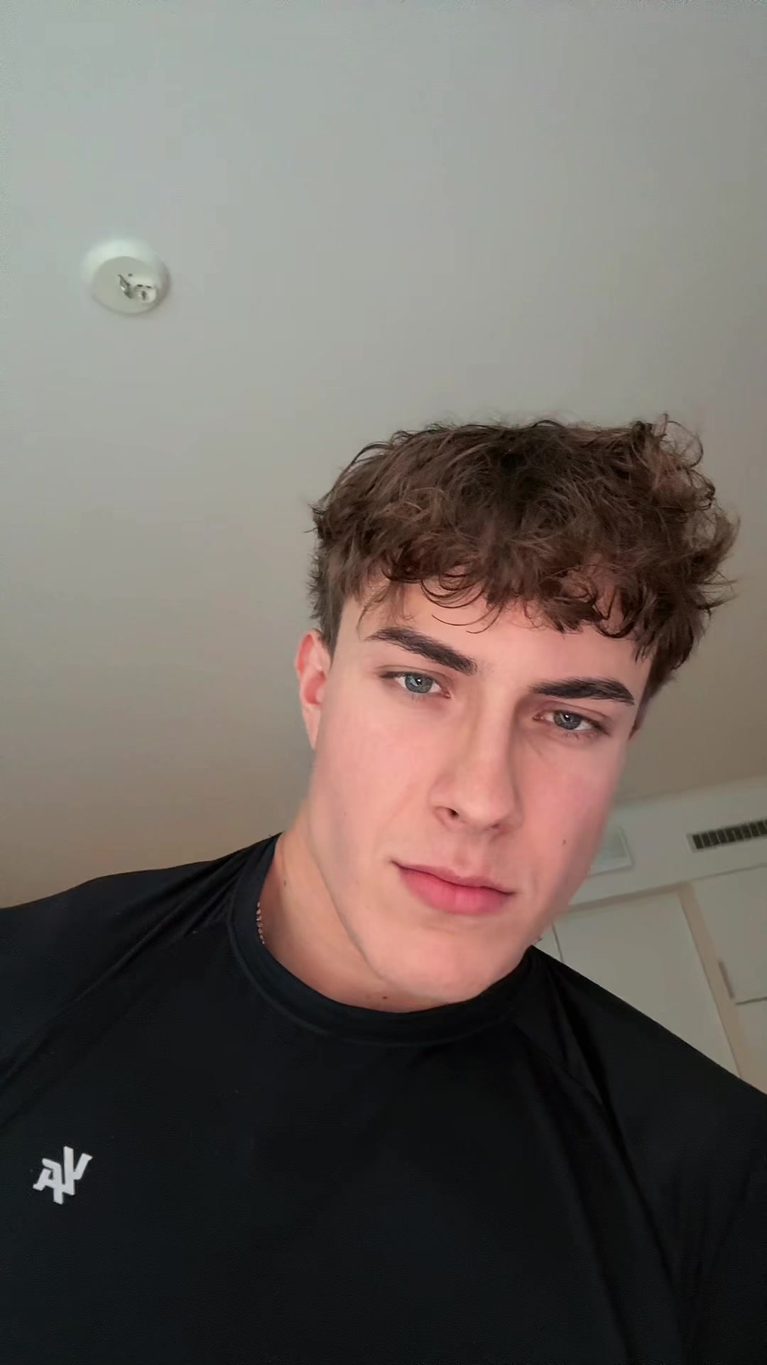 @Nicco