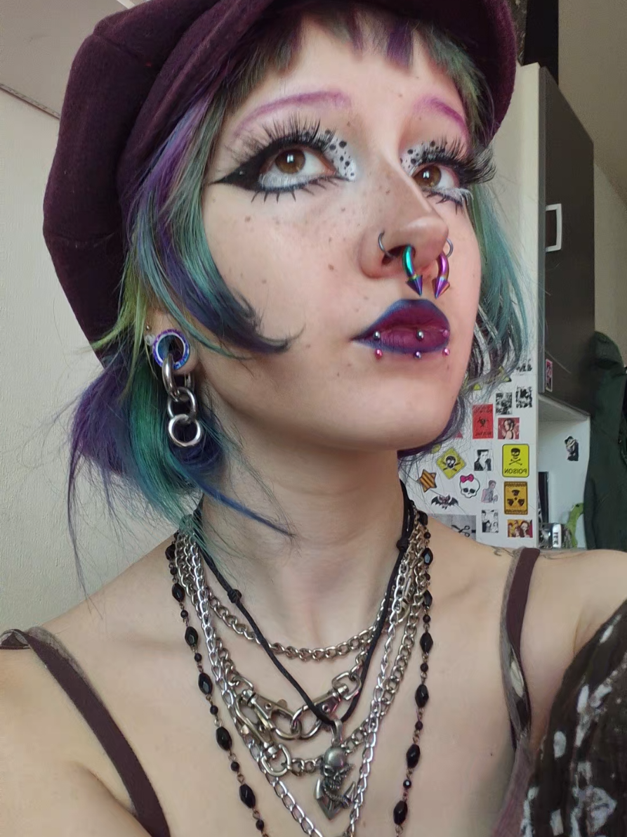 @porcelaindoll☣