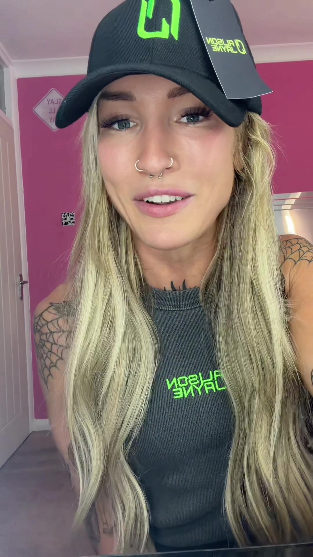 @Jadeyhd