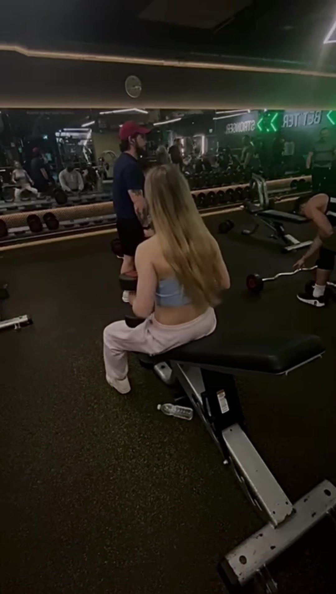 @𝑳𝒚𝒓𝒂