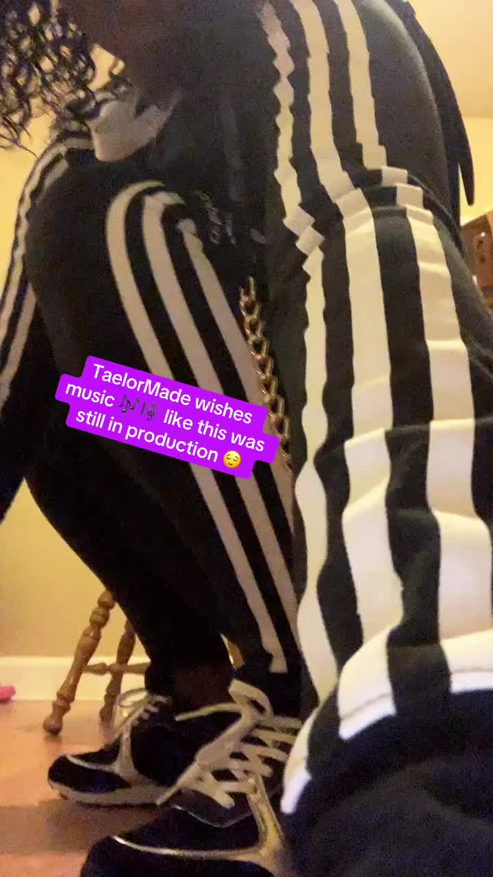 @TaelorMade