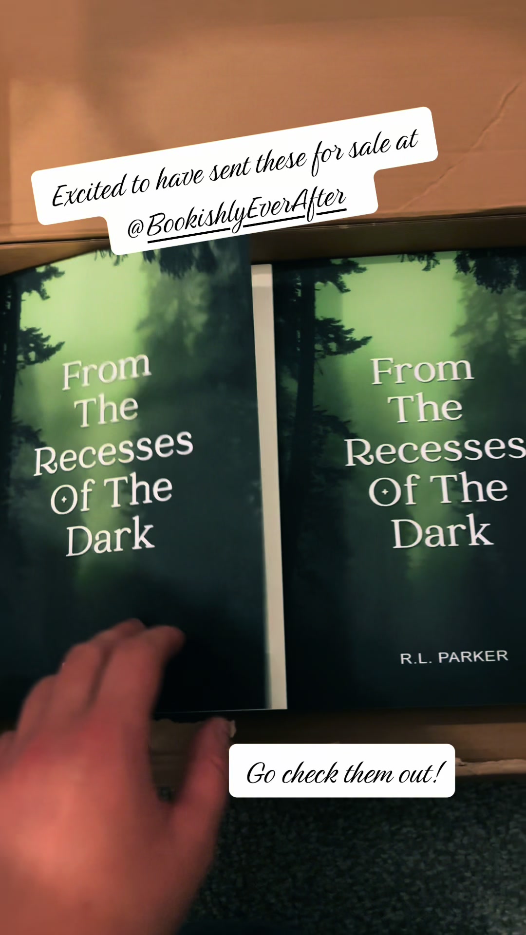 @RLParker~fluffed up author🖤☠️