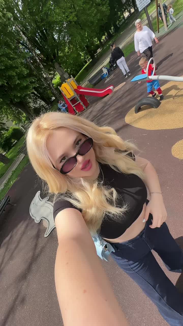 @Ioana Sandu