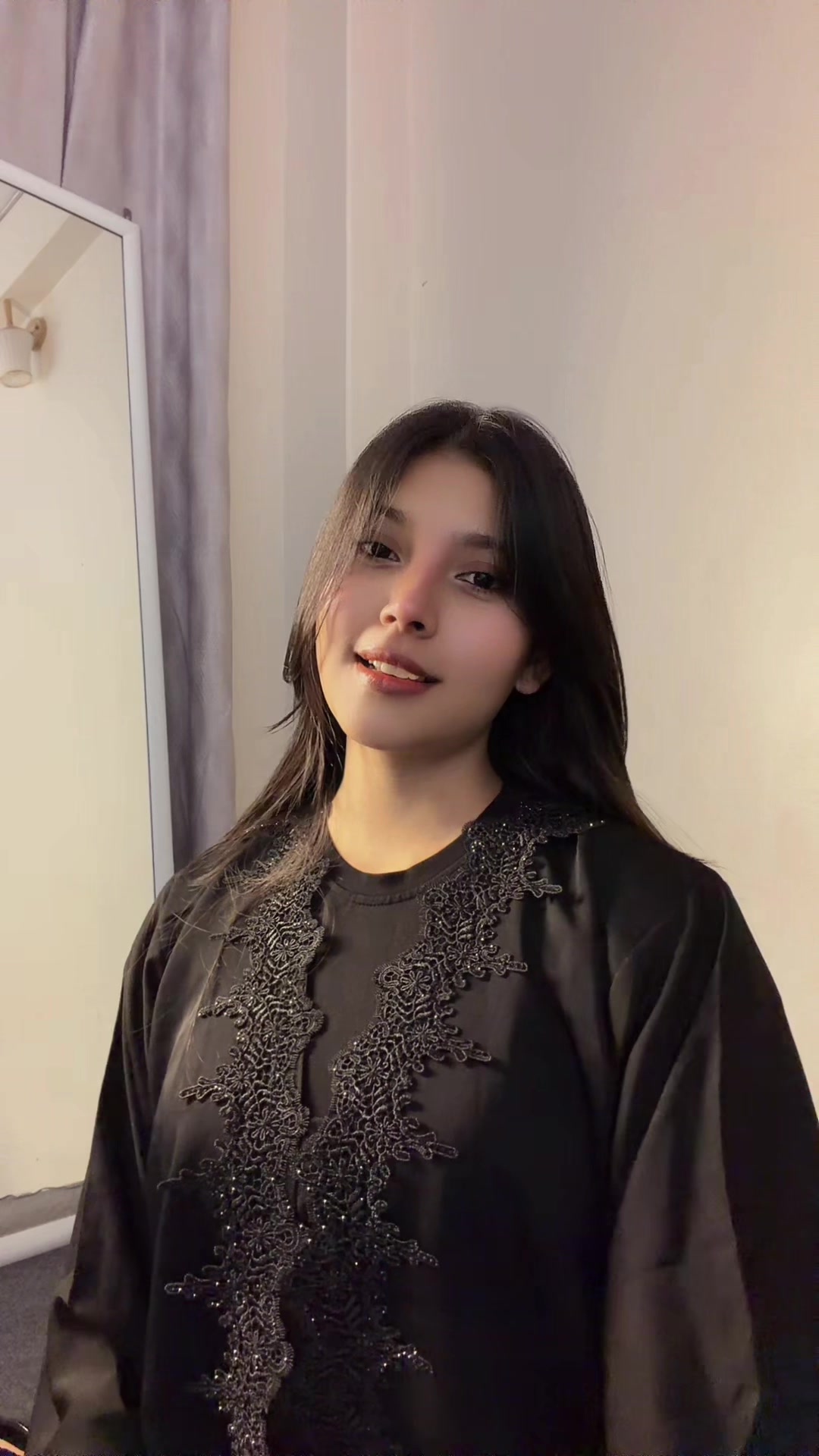 @Anu🇳🇵