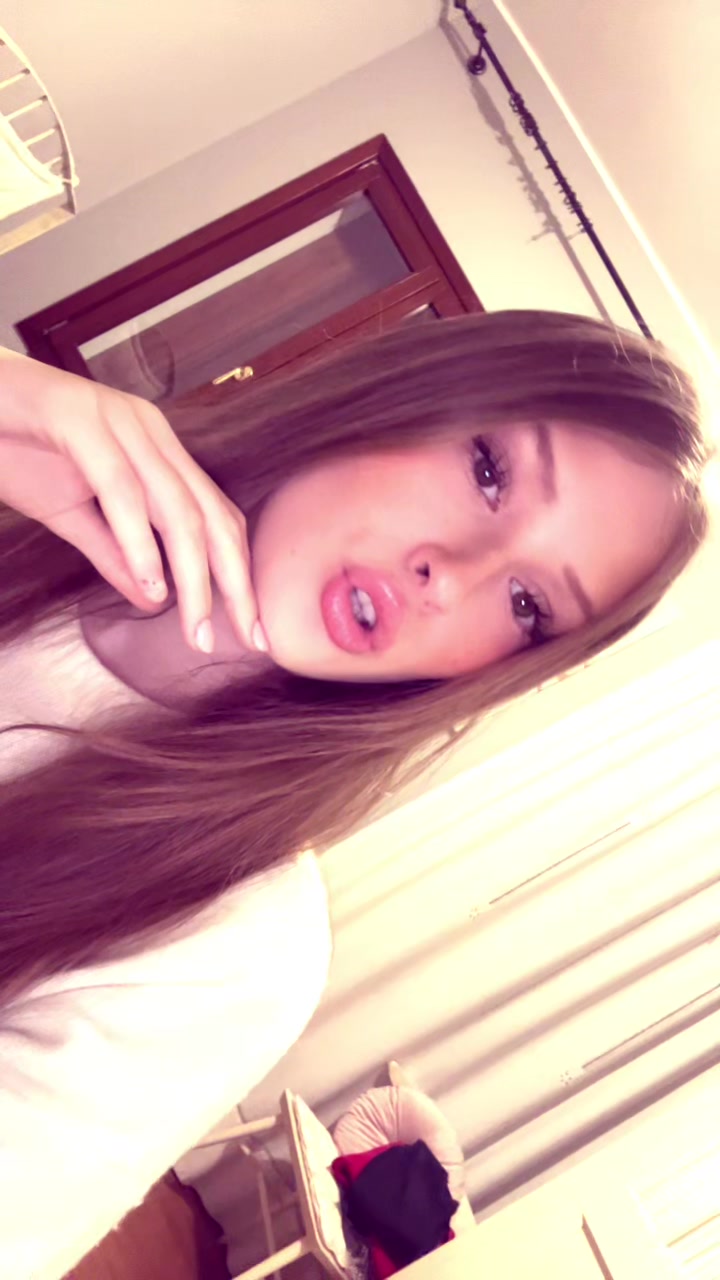 @elena 🎀