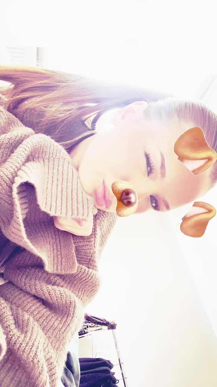 @ellaolivspam