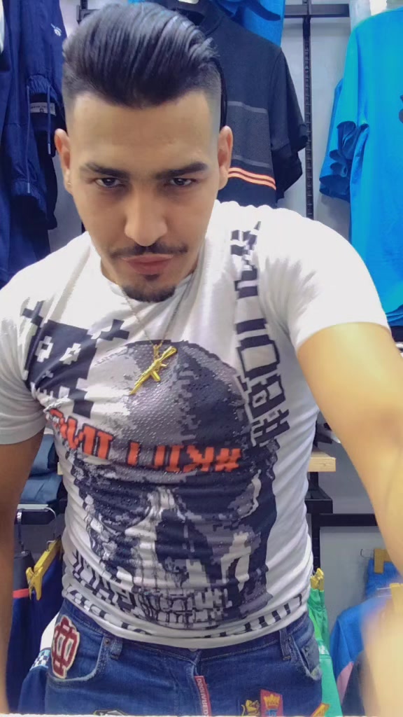 @Bahi N&iuml;gr&otilde; 🥊