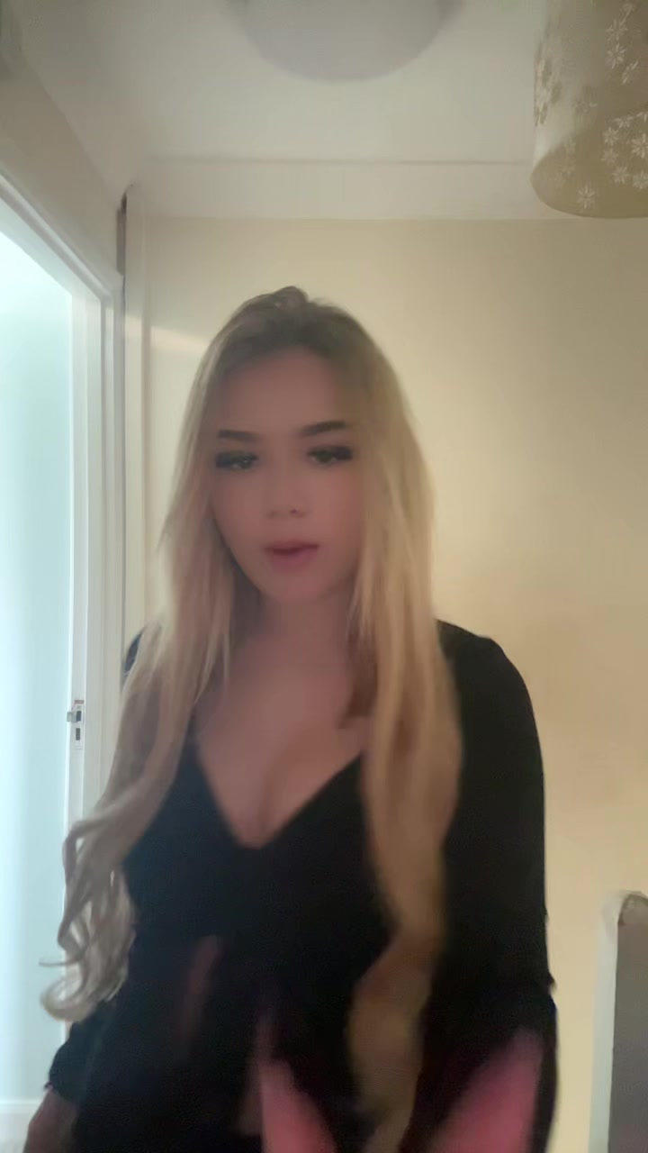 @hannahleax