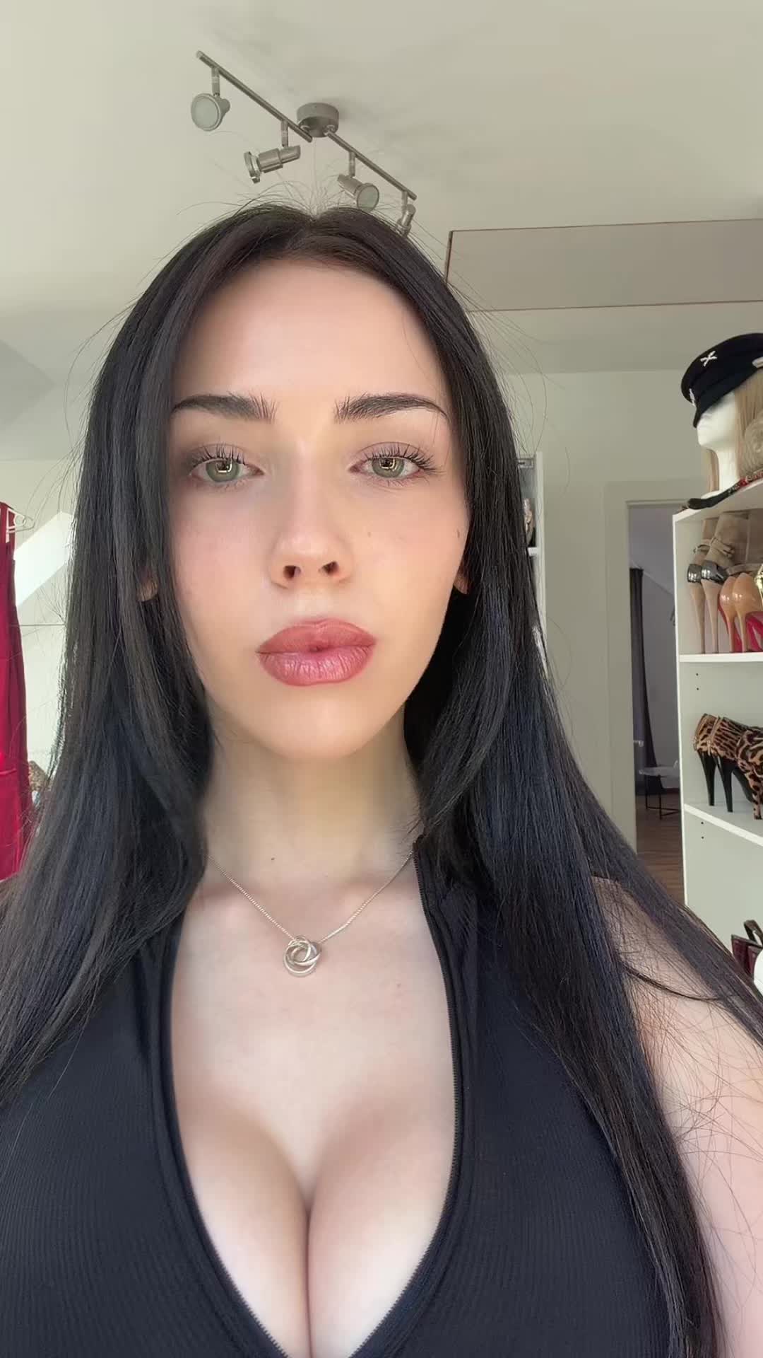 @Isa