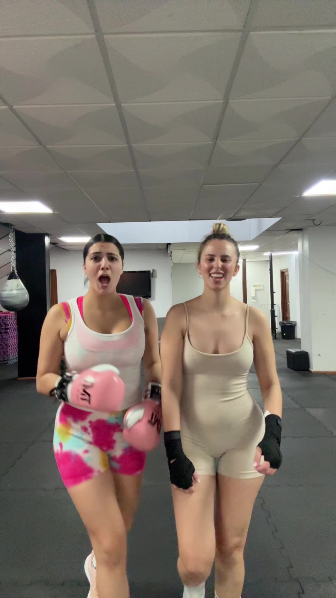 @Isaamr18