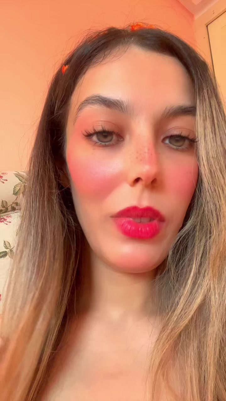 @Serahdjebili