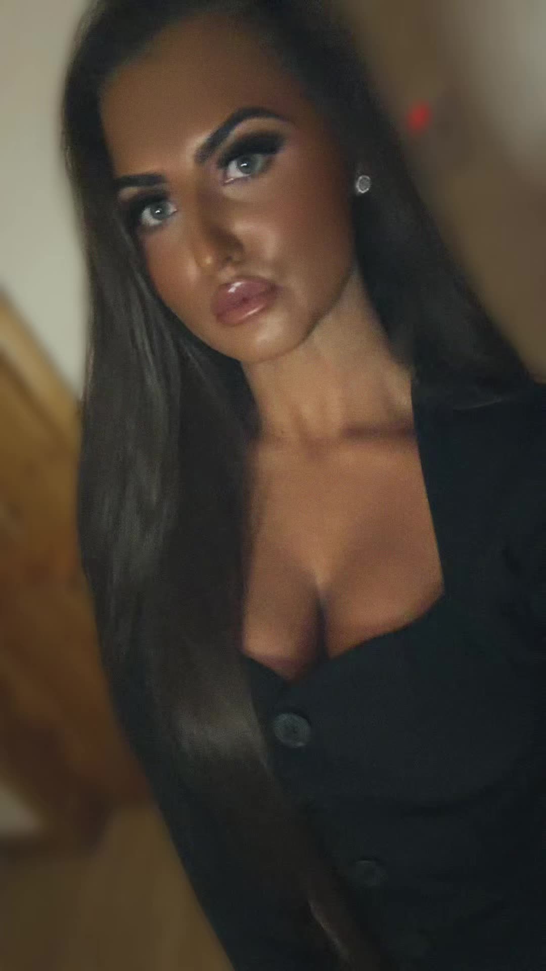 @caitlin02x
