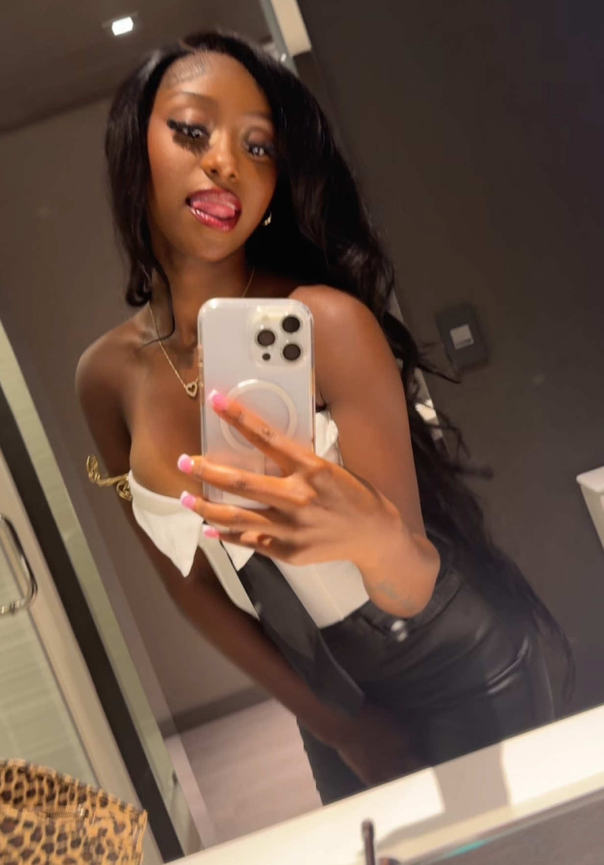 @Antoinette💋
