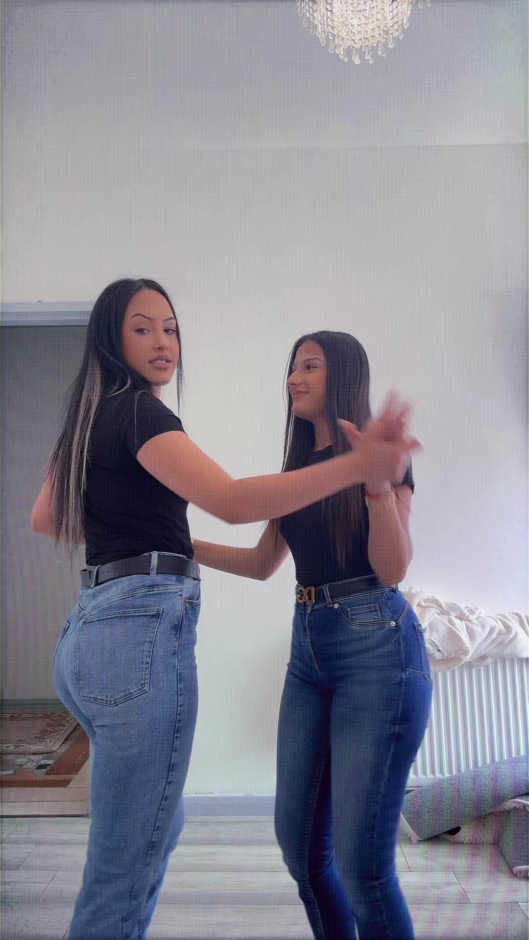 @vivinka🇦🇱