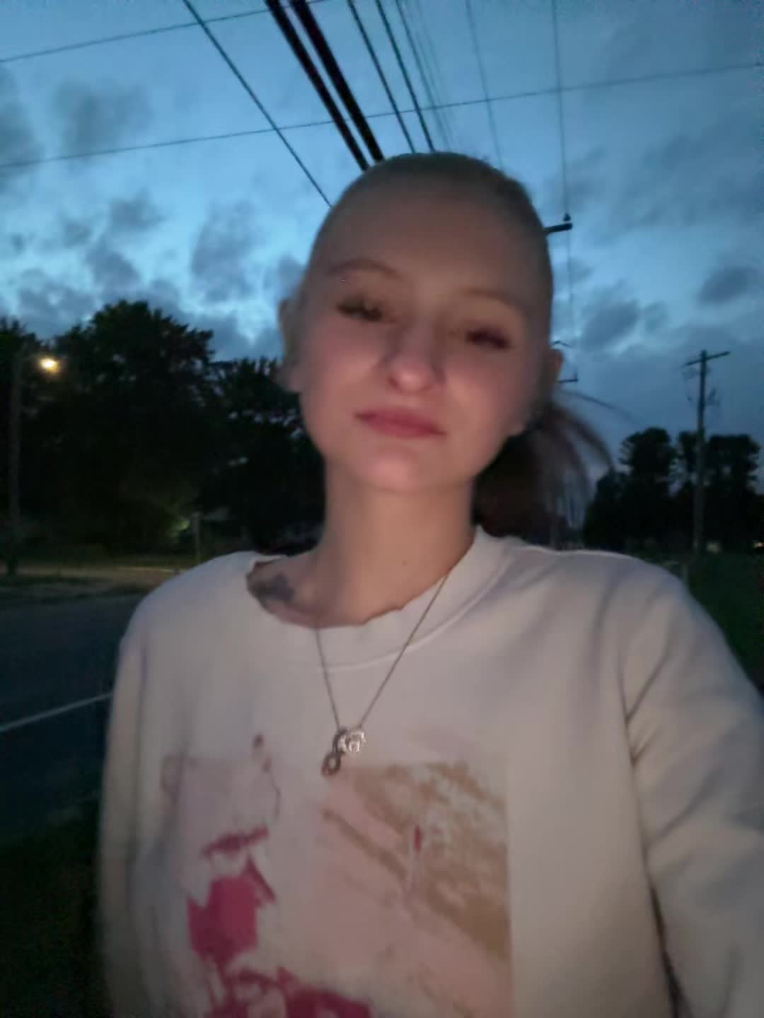 @hollyzzz_spam